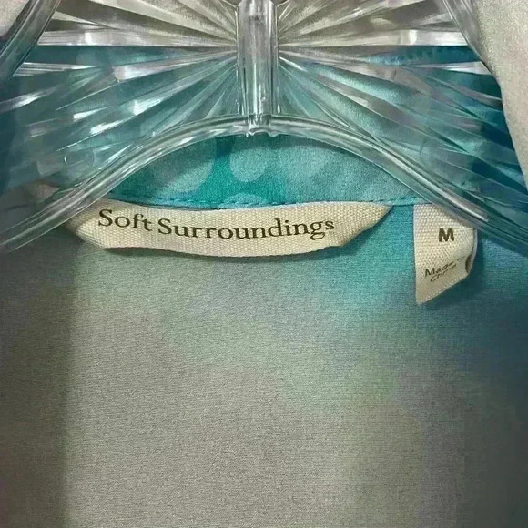 Soft Surroundings Blue Watercolor Floral Pribt Silk Blouse Size Small - Picture 9 of 12